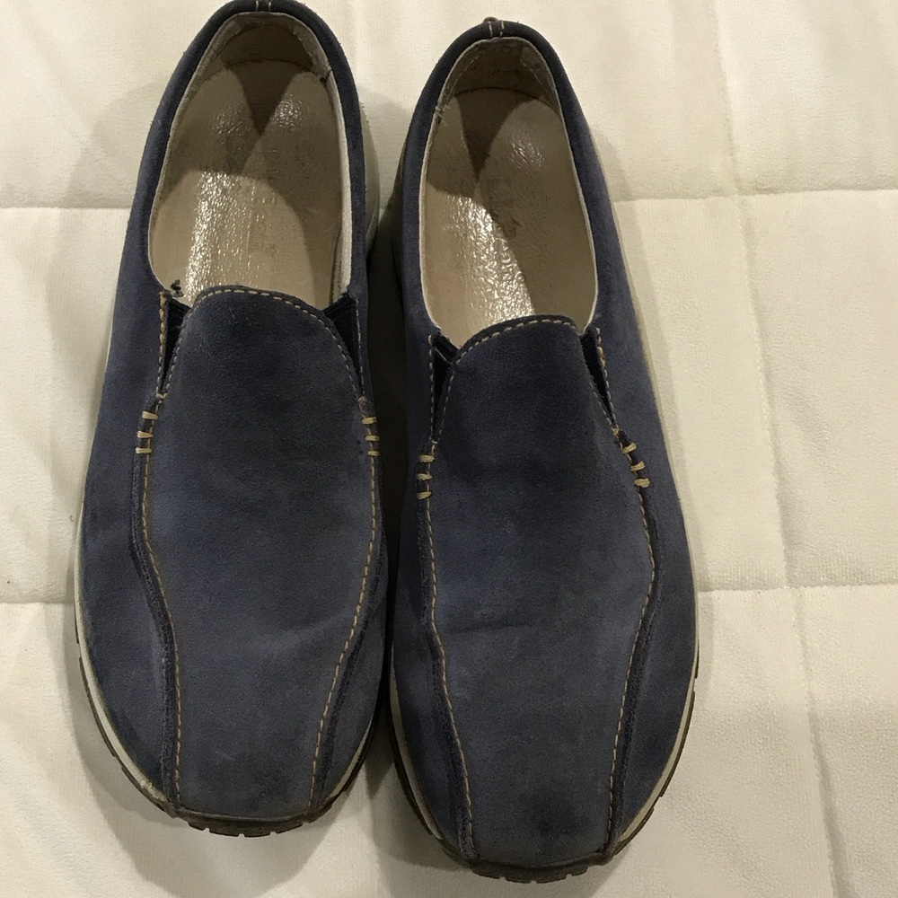 L.L. Bean Women's Primaloft Suede Blue Slip-On Loafers - Picture 4 of 6